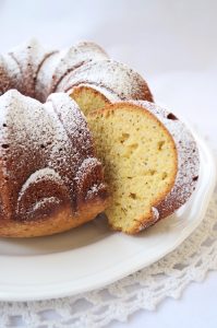 bundt-cake-limone-e-papavero